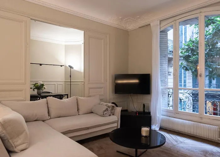 Beautiful Apt Between Pigalle And Montmartre